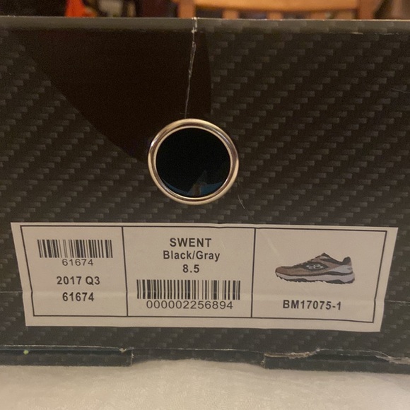 Boombah Womens SWENT Turf shoes size 8.5 in black and gray, NIB. - Picture 7 of 8